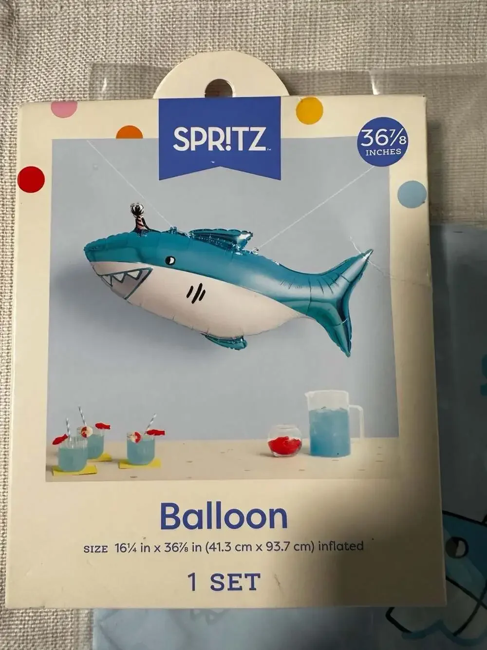 Spritz Shark-Themed Party Decor Bundle